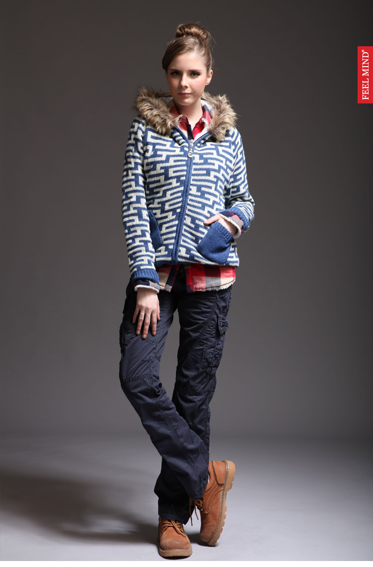 FEEL MIND<em>女士</em>几何图案<em>加绒</em>毛衣<em>外套</em> <em>针织</em>衫